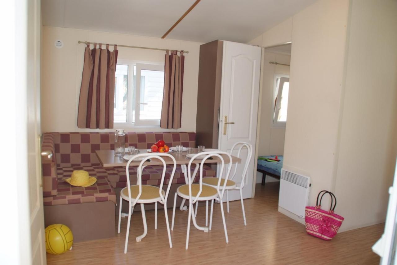 Camping Les Cigales Le Muy Δωμάτιο φωτογραφία